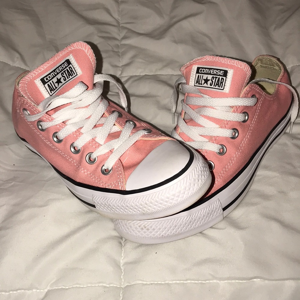 light pink converse sneakers